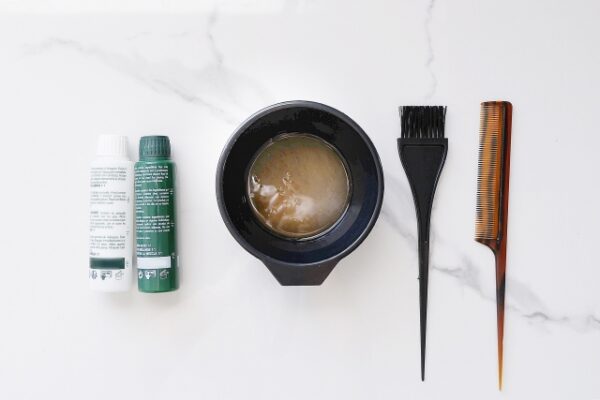 市販の白髪染めのイメージ画像